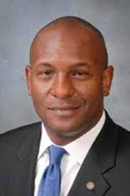 Bobby Dubose's Instagram, Twitter & Facebook