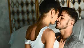 David e carolina carvalho fizeram os dois uma tatuagem em homenagem a sara carreira; Apaixonada Carolina Carvalho Partilha Fotos Divertidas Com David Carreira Muito Nos