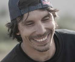 Dünyanın İlk Wingsuit Slalomunu İzle