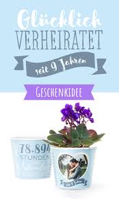 Hier findet ihr den perfekten hochzeitsspruch. Das 9 Hochzeitsjubilaum Wird Nach 3285 Tagen Seit Der Hochzeit Gefeiert Wie Lange Das Wirklich Ist Wird In Hochzeitstag Hochzeitstag Bilder Keramikhochzeit