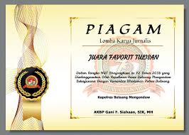 Dalam format ini dibuat dengan model landscape, alias model kertas tidur, dengan ukuran 21 cm x 33,3 cm. Contoh Sertifikat Hut Bhayangkara