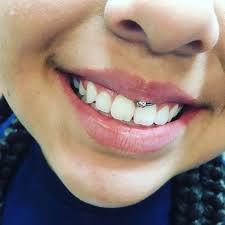 55 Beeindruckende Smiley Piercing Ideen Ein Trendiger Piercing Um Ihr Lacheln Zu Vervollstandigen Neu Tattoo Designs Smiley Piercing Piercing Ideen Piercing
