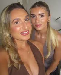 katie brewster (@katieebrewster) • Instagram photos and videos