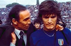 Antognoni's international career started in 1974, with a game against the netherlands at the age of twenty. Antognoni Vorrei Giocare Nel Napoli Di Sarri Hamsik E L Antognoni Del Duemila Ilnapolista