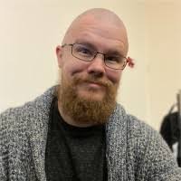 Toby Farnsworth's Instagram, Twitter & Facebook