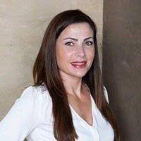 Casey Garrett M DC, 19231 Victory Blvd, Reseda, CA 91335, US