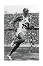 La tragedia della grande guerra portò con sé anche i giochi della vi olimpiade, che avrebbero dovuto tenersi a berlino, e finì per influenzare massicciamente anche l'edizione del 1920. Giclee Painting Jesse Owens At The End Of The 100m At The Berlin Olym In 2021 Jesse Owens American Athletes African American History