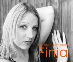 Ich lebe mein Leben“. Die Sängerin und Songschreiberin „Finja“ mit ihrer  Erstveröffentlichung.