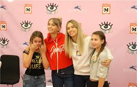 Hose runter und schwanz rein bis zum creampiefurz l daddys luder 1080p. Tausende Feiern Zwillinge Lisa Und Lena