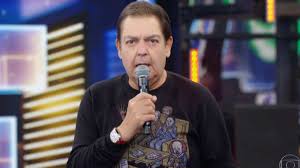 Aos 71 anos, o apresentador fausto silva foi internado no hospital albert einstein, em são paulo, por conta de uma infecção urinária. Haq Zm6cv1ybgm
