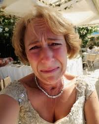 Mother kicked out of son's wedding after giving gift