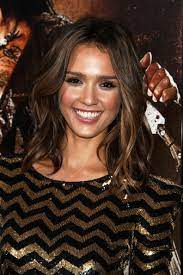 Jessica Alba Photos Photos Machete Los Angeles Premiere Arrivals Hair Styles Medium Hair Styles Jessica Alba Hair