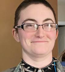 House Cleaner with over 2 decades of experience and references.