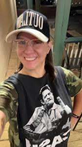 I get the most love when I wear this shirt to work😂❤️