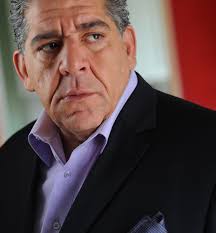 Fox Buys Pair of Multicamera Comedies From Lionsgate, 3 Arts