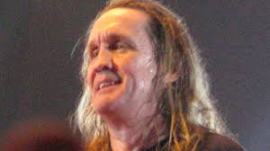 ブルース・ディッキンソンの息子がフロントの新バンド、デビューEPを発表