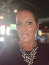 Rebecca Everett's Instagram, Twitter & Facebook