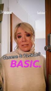 Sharon Pickle's Instagram, Twitter & Facebook