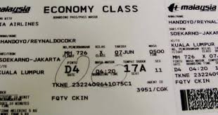 There are two options for getting your boarding pass (es) in advance: Inilah Arti Kode Huruf Pada Boarding Pass Asik Liburan