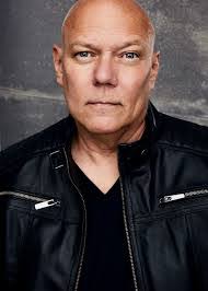 Ernest Serrano's Instagram, Twitter & Facebook