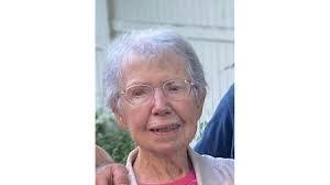 Mary Centanni's Instagram, Twitter & Facebook