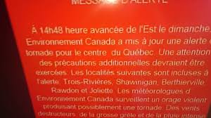 Une alerte d'orages violents a même été émise par environnement canada pour les secteurs. Alerte De Tornade Au Quebec Tornado Warning Au Quebec Youtube