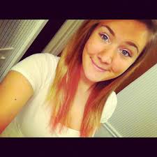 pink hair. :)