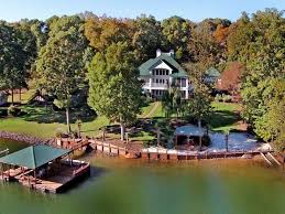 Lake Norman Waterfront Home For Sale 652 Normandy Rd Mooresville Nc Waterfront Homes For Sale Waterfront Homes Explore Local
