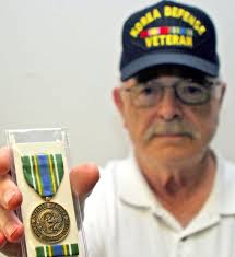 License honors vets for service