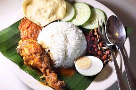 Rice, coconut milk, pandan leave, ginger, ikan bilis, garlic, chili paste, salt sugar, onions, tamarind, eggs, peanut. Foto Von Nasi Lemak With Dried Id 10525083 Lizenzfreie Bild Stocklib