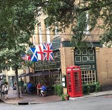 Savannah's photogenic side has long served as a popular backdrop for movies. Julia Roberts Dennis Quaid Filmed Here Review Of Six Pence Pub Savannah Ga Tripadvisor