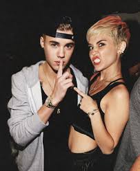 Слушать песни и музыку miley cyrus (майли сайрус) онлайн. Miley Cyrus And Justin Bieber 5 Pics Of Miley And Justin That Fans Like Miley Justin Bieber Miley Cyrus Justin Bieber
