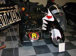 Batbike In Auto Museum In Tallahassee Florida Tallahassee Antique Car Museum Http Www Tacm Com Car Museum Cars Movie Antique Cars