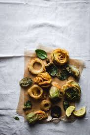 Fritto Misto De Legumes D Herbes Aromatiques Ophelie S Kitchen Book Antipasti Italien Herbes Aromatiques Recette De Diner