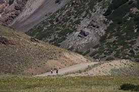A beleza dos andes é apresentada desde as cidades argentinas de tilcara, maimara e purmamarca, de onde se parte pela ruta nacional 52 em direção à susques, pouco antes da fronteira com o chile, em paso de jama. Dia 04 Cajon Del Pichachen Sierra Velluda Primeira Descida Depois Da Fronteira Argentina Chile Mapio Net