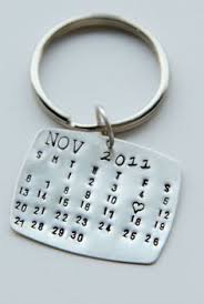 Pinterest Cikolatadenizi Calendar Keychain Valentines Gifts For Him Valentine Gifts