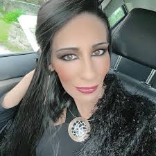 Mia moglie aggredita da un negro, l'ha sbattuta per terra»: il cartello  choc dal dentista ---> https://goo.gl/rHvLsq