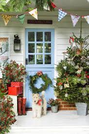 Think of your door as a blank canvas that is ready to be adorned with holiday cheer.we've handpicked 40 christmas door decoration ideas that will inspire you and help you find a vision. 52 Christmas Door Decorating Ideas Best Decorations For Your Front Door