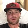 Red sox outfielder alex verdugo was hit in the back with a baseball thrown by a fan in the sixth inning at yankee stadium on saturday night. Https Encrypted Tbn0 Gstatic Com Images Q Tbn And9gcsfzjq4h0acw T7niae4nuwcv3bry8god5h8zxsfjfyrytsvgxb Usqp Cau