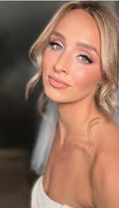 Alissa West's Instagram, Twitter & Facebook