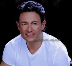 Fernando Colunga