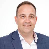 100+ perfiles de «Peruga»