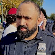 Oliver Vidal's Instagram, Twitter & Facebook