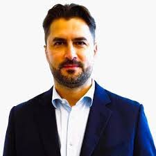 Larry Tan's Instagram, Twitter & Facebook