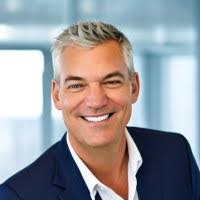 Kent Mayes's Instagram, Twitter & Facebook