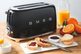 Best Toasters 2020 Top Two Slice And Four Slice Toasters Trusted Reviews Smeg Toaster Kitchen Appliances Gadgets