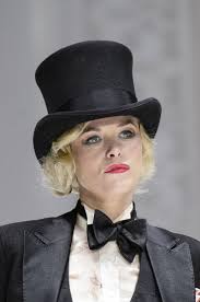 Pure GLAMOUR: Malan Breton February 11, 2017