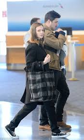 Who is carey mulligan dating? New Mum Carey Mulligan Joins Marcus Mumford And Baby Evelyn At Lax Marcus Mumford Carey Mulligan Marcus Mumford Carey Mulligan