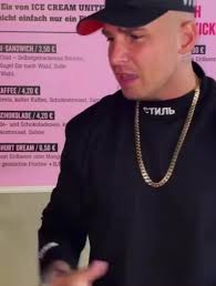 Pietro Laura Fremdgegangen