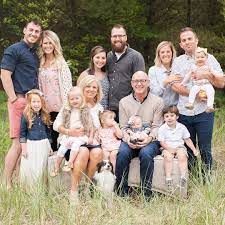 Pin On Family Picture Ideas